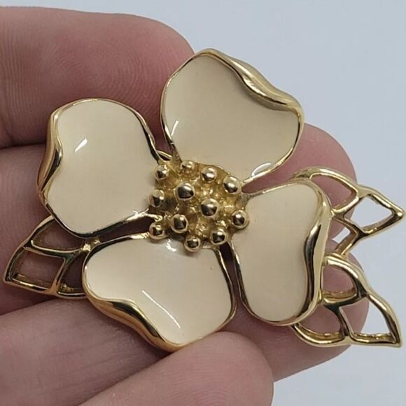 RARES VTG ESTATE SIGNED TRIFARI ENAMELED FLOWER 2" BROOCH EXCELLENT CONDITION - Picture 9 of 12